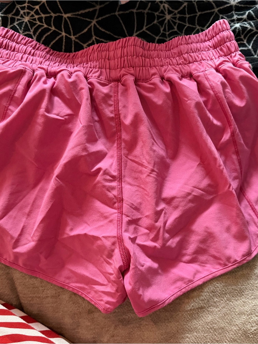 Lululemon hotty hot shorts pink